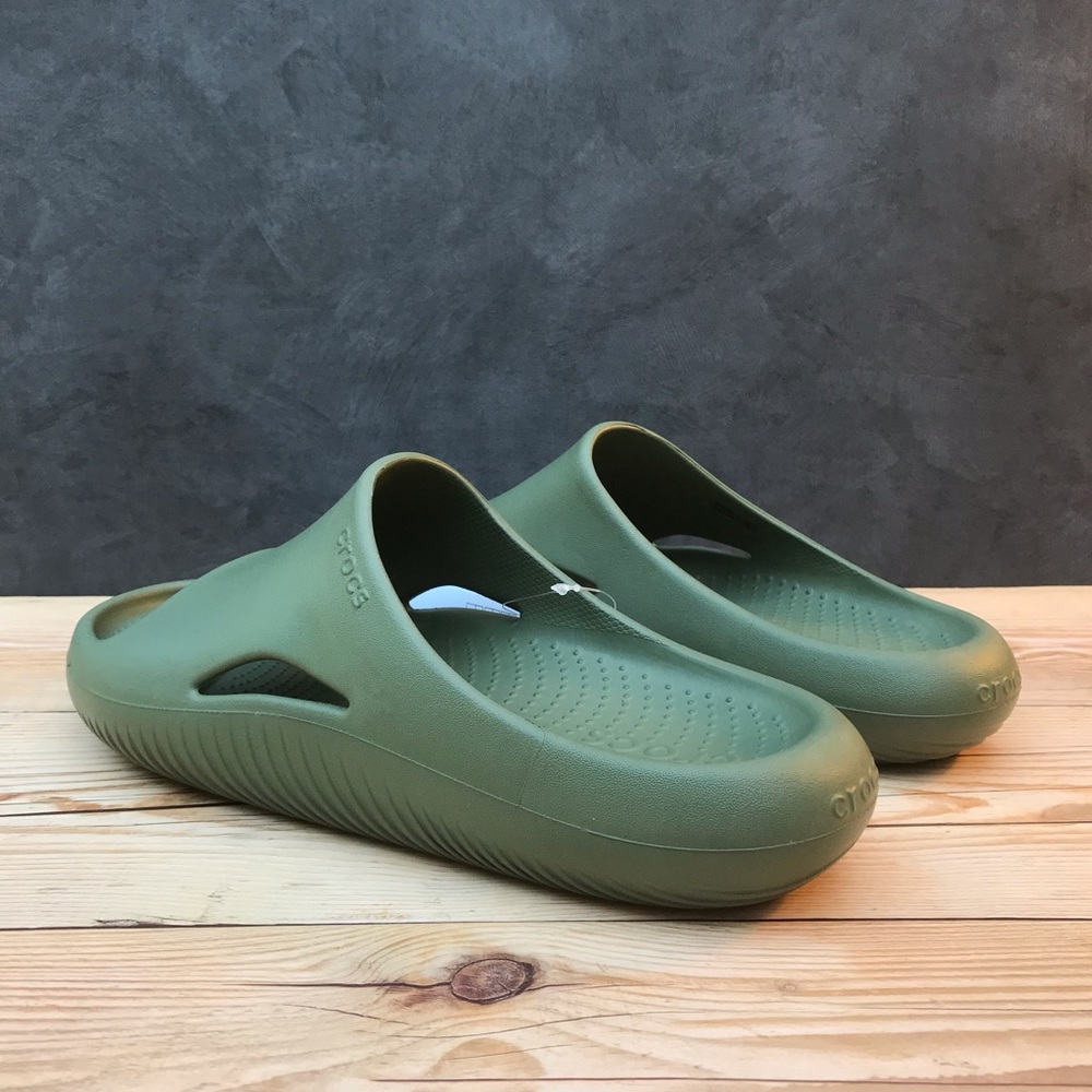 Crocs Mellow Slide - Picture 14 of 16